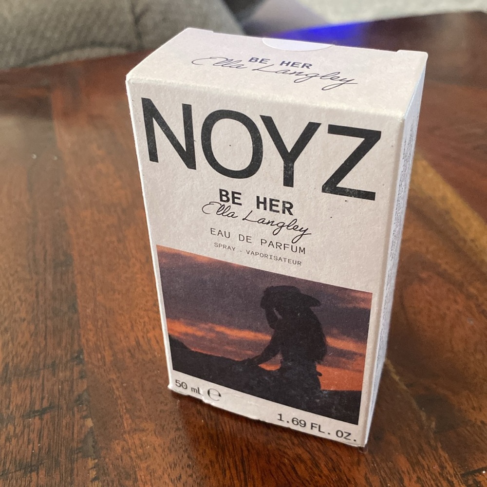 NIB Ella Langley fragrance collaboration with Noyz. Collectors’ item. - Picture 2 of 3
